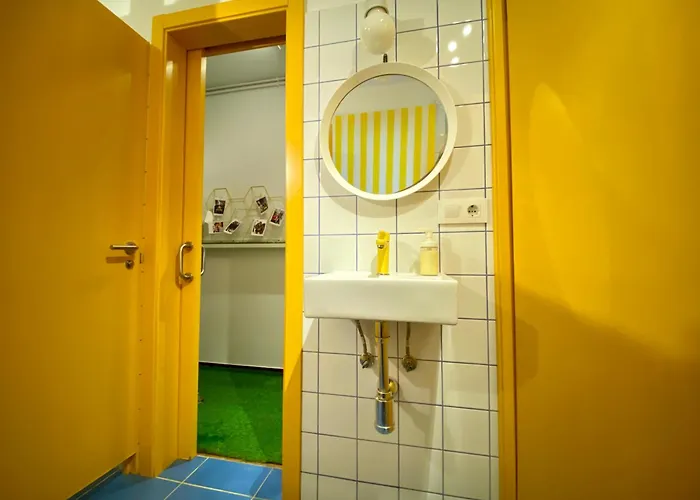 بيت شباب Ideas Peregrinas *